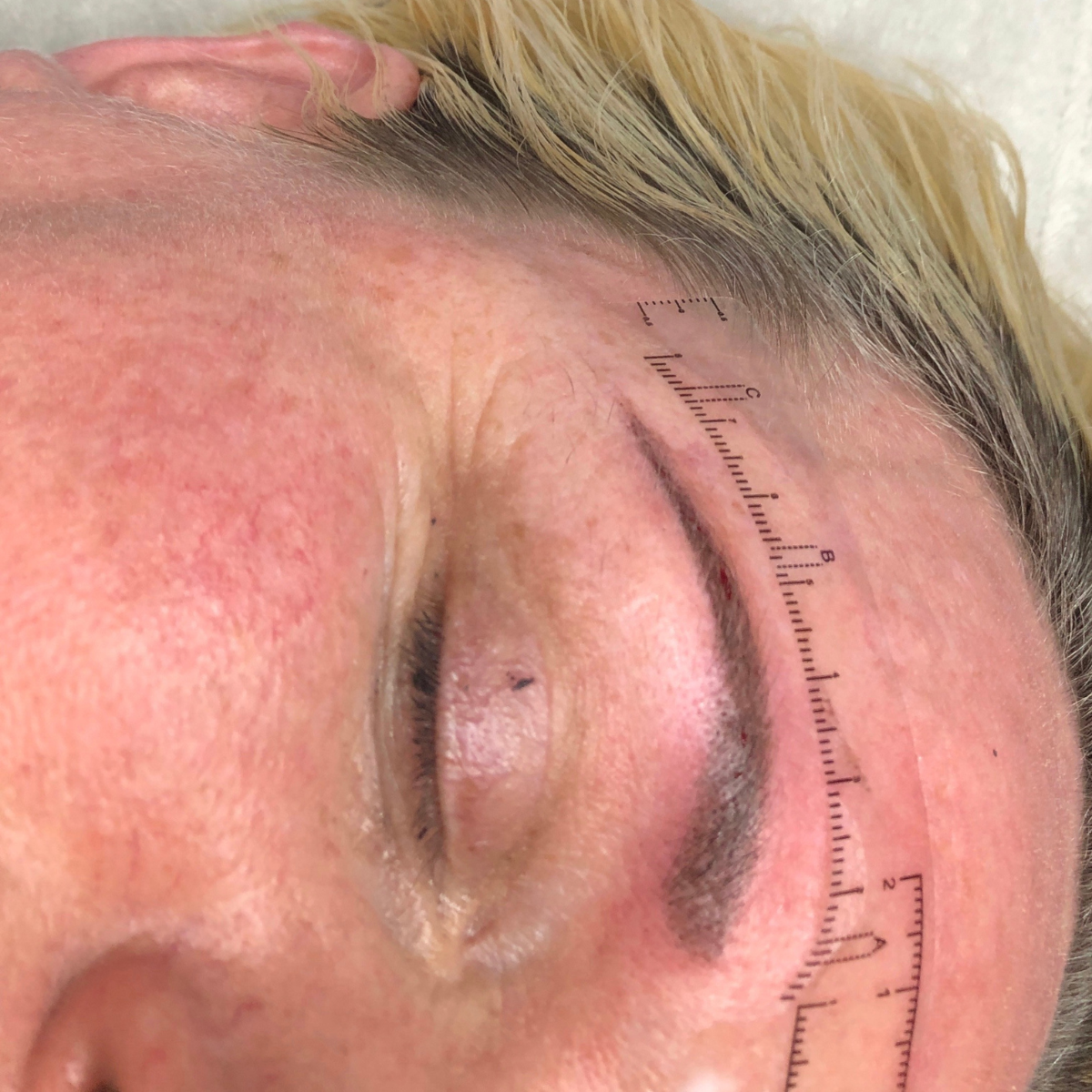 Eyebrows - Semi Permanent Makeup
